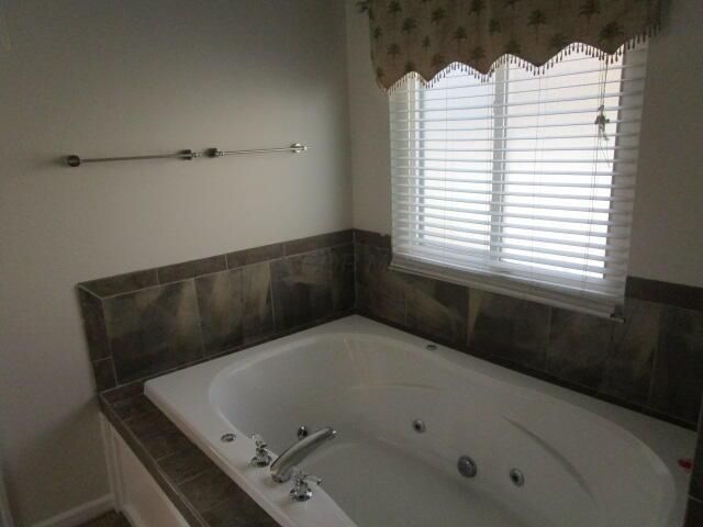 889 Pelham Court, Westerville, OH 43081