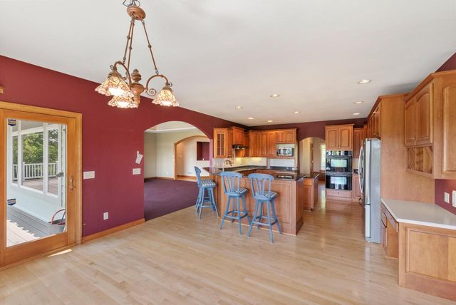 8623 Eagle Ridge DRIVE, Kewaskum, WI 53040