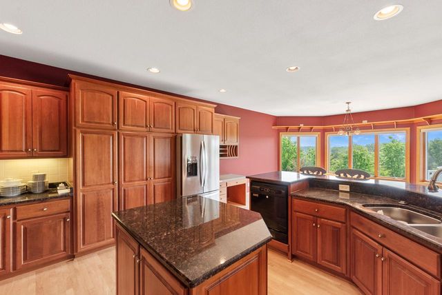 8623 Eagle Ridge DRIVE, Kewaskum, WI 53040