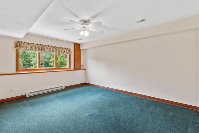 8623 Eagle Ridge DRIVE, Kewaskum, WI 53040
