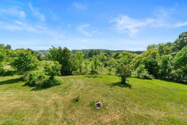 8623 Eagle Ridge DRIVE, Kewaskum, WI 53040