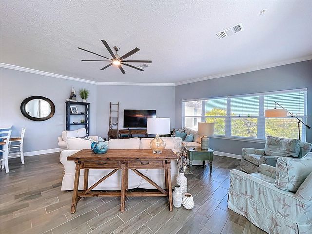 7730 34TH AVE W 303, Bradenton, FL 34209