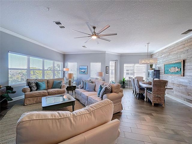 7730 34TH AVE W 303, Bradenton, FL 34209