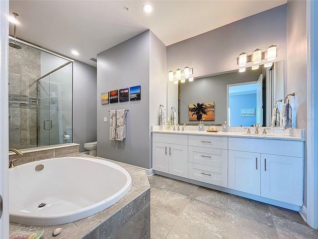 7730 34TH AVE W 303, Bradenton, FL 34209