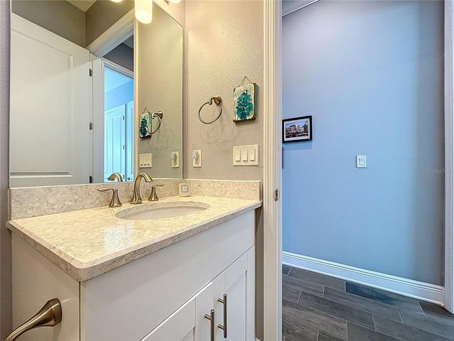 7730 34TH AVE W 303, Bradenton, FL 34209