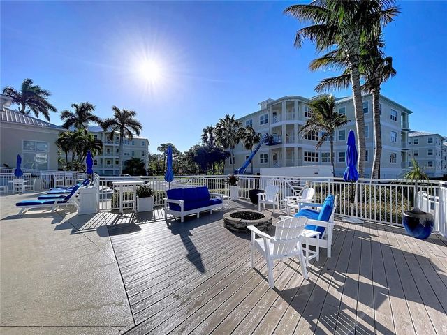 7730 34TH AVE W 303, Bradenton, FL 34209