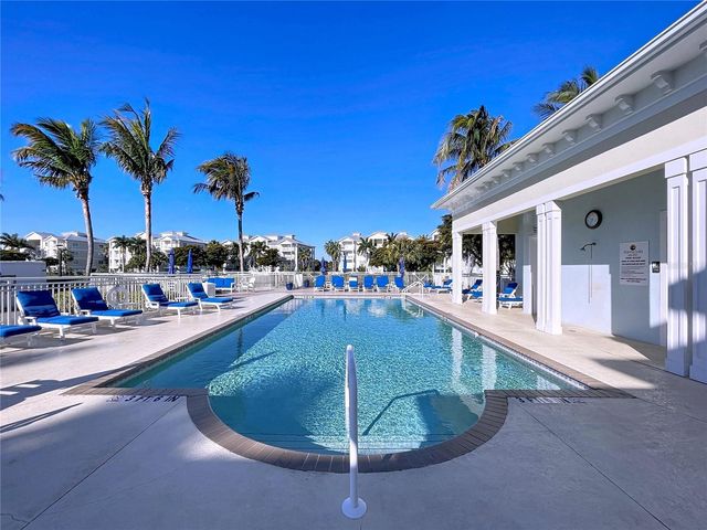 7730 34TH AVE W 303, Bradenton, FL 34209