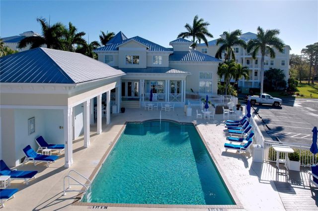 7730 34TH AVE W 303, Bradenton, FL 34209