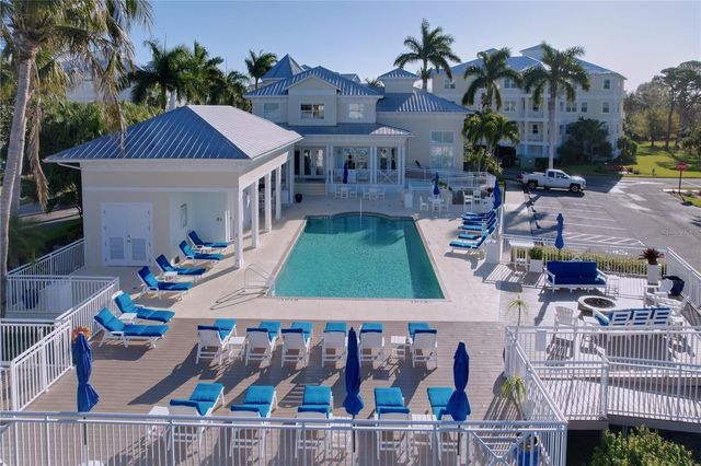 7730 34TH AVE W 303, Bradenton, FL 34209