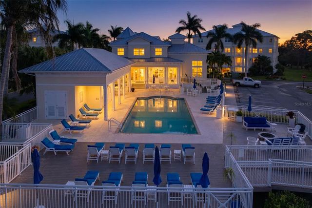 7730 34TH AVE W 303, Bradenton, FL 34209