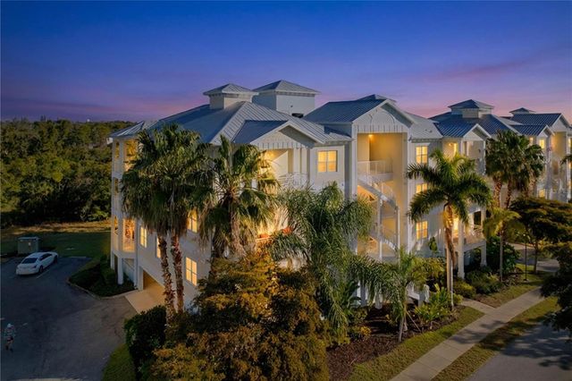 7730 34TH AVE W 303, Bradenton, FL 34209