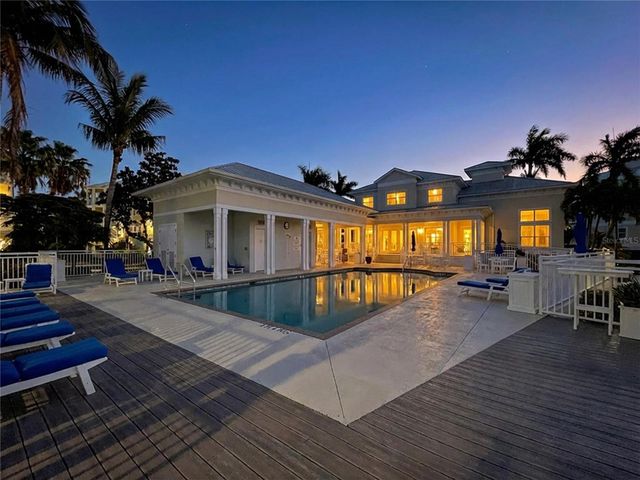 7730 34TH AVE W 303, Bradenton, FL 34209