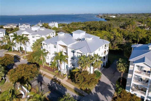 7730 34TH AVE W 303, Bradenton, FL 34209