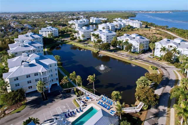 7730 34TH AVE W 303, Bradenton, FL 34209