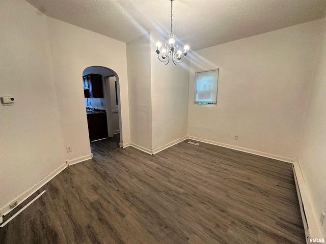 1117 S 12TH Street, Springfield, IL 62703