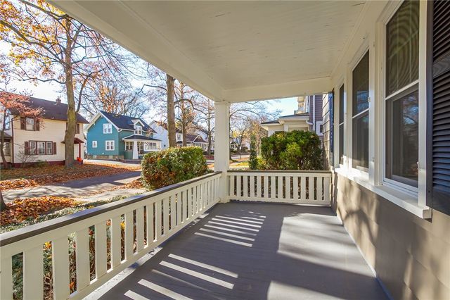 64 Colonial Road, Rochester, NY 14609