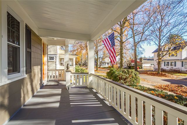 64 Colonial Road, Rochester, NY 14609