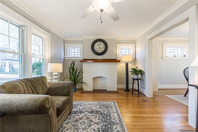 64 Colonial Road, Rochester, NY 14609