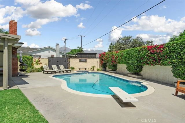 609 Cardinal Lane, Redlands, CA 92374