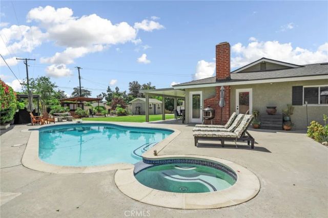 609 Cardinal Lane, Redlands, CA 92374