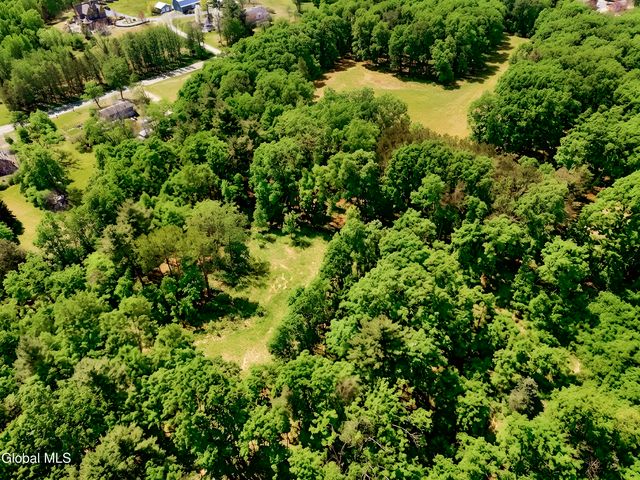 25 McDermott Road, Mechanicville, NY 12118