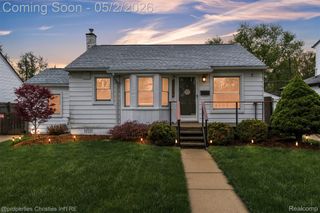 22114 Lange Street, St. Clair Shores, MI 48080
