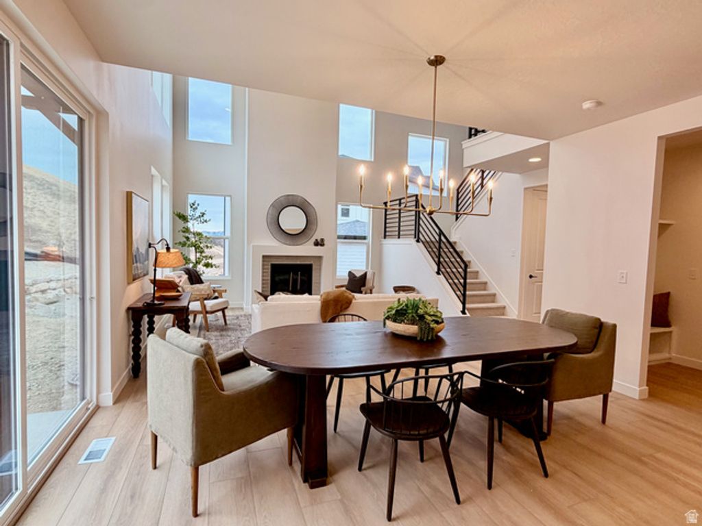 Image 6 of property listing at 5948 N CANYON RIM RD #617, Lehi, UT 84048