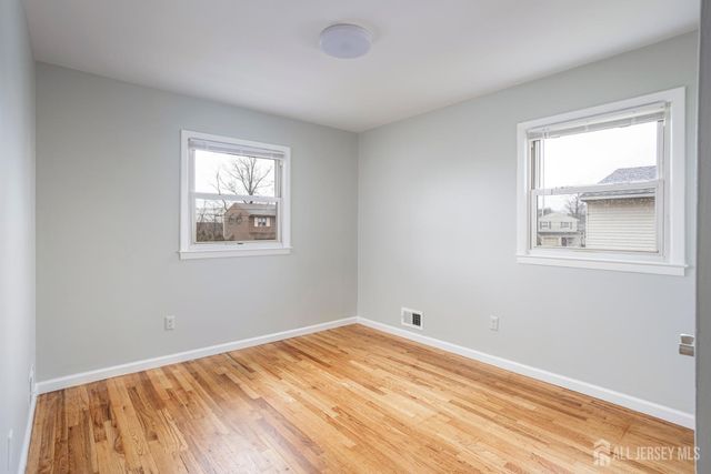 16 Outcalt Road, Middlesex, NJ 08817