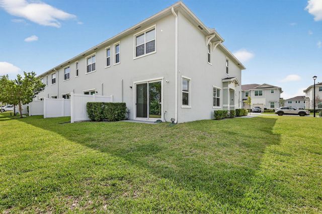 211 SE Woodbark Street, Port St. Lucie, FL 34984