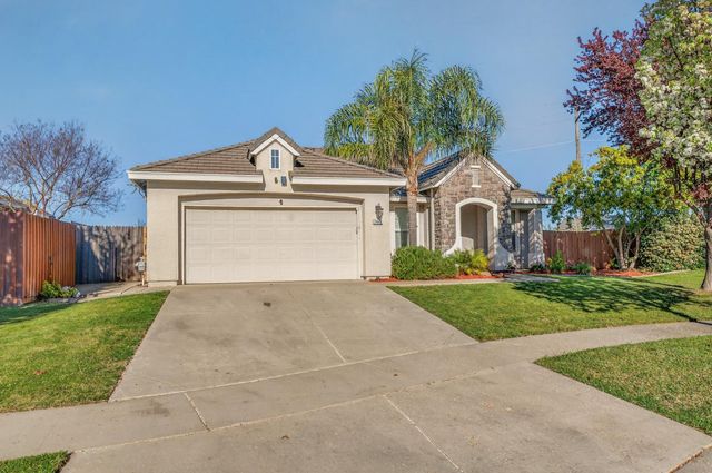 2446 Independence Trl, Plumas Lake, CA 95961