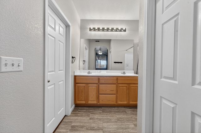 2446 Independence Trl, Plumas Lake, CA 95961