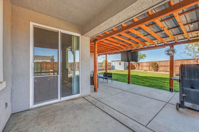 2446 Independence Trl, Plumas Lake, CA 95961