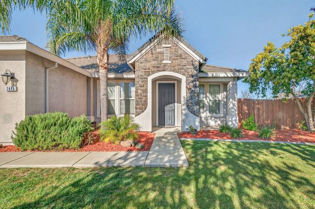 2446 Independence Trl, Plumas Lake, CA 95961