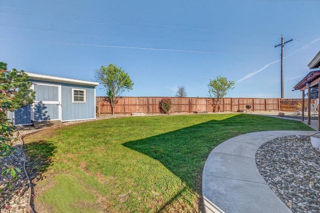 2446 Independence Trl, Plumas Lake, CA 95961