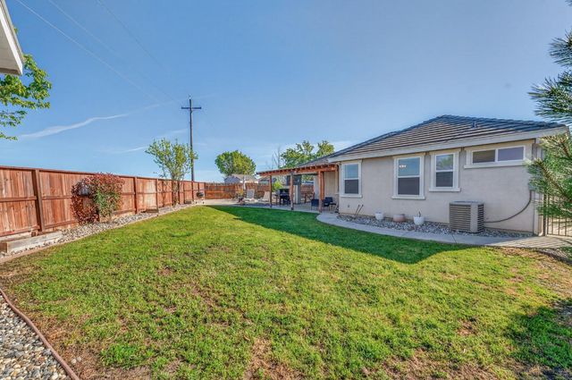 2446 Independence Trl, Plumas Lake, CA 95961