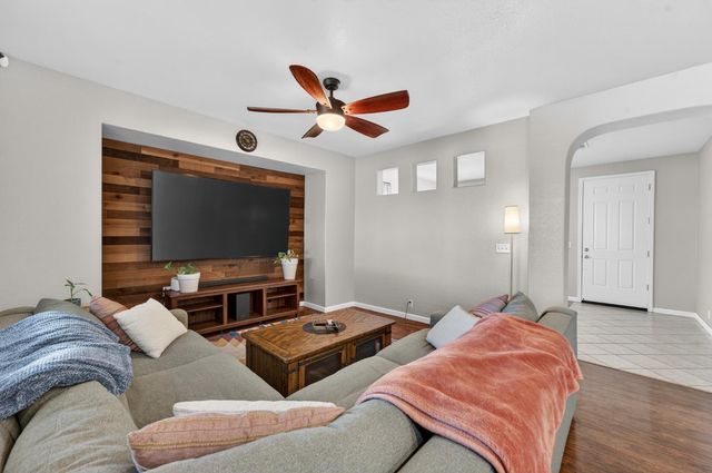 2446 Independence Trl, Plumas Lake, CA 95961