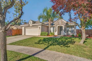 2446 Independence Trl, Plumas Lake, CA 95961