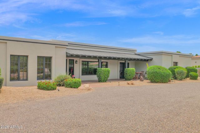 6433 E BADGETT Lane, Paradise Valley, AZ 85253