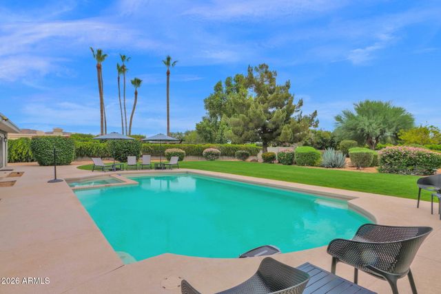 6433 E BADGETT Lane, Paradise Valley, AZ 85253