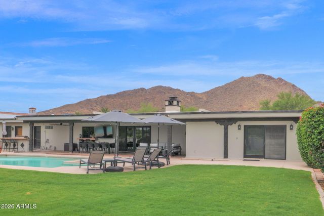 6433 E BADGETT Lane, Paradise Valley, AZ 85253
