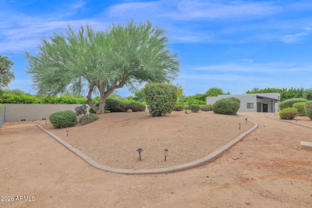 6433 E BADGETT Lane, Paradise Valley, AZ 85253