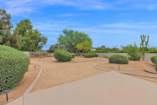 6433 E BADGETT Lane, Paradise Valley, AZ 85253