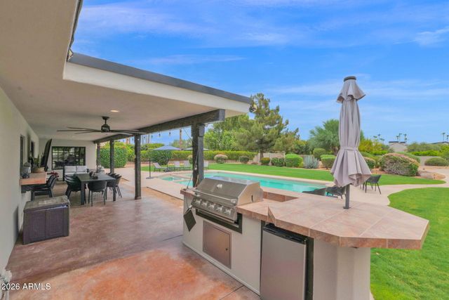 6433 E BADGETT Lane, Paradise Valley, AZ 85253