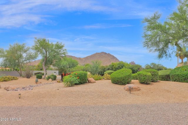 6433 E BADGETT Lane, Paradise Valley, AZ 85253