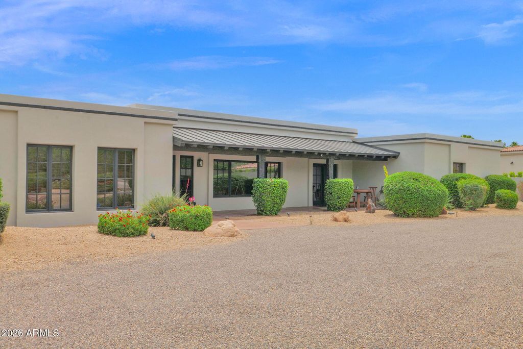 6433 E BADGETT Lane, Paradise Valley, AZ 85253 — photo 4