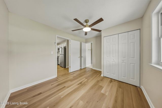 192 Strickland Way, Louisville, KY 40229