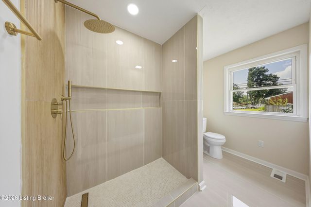 192 Strickland Way, Louisville, KY 40229