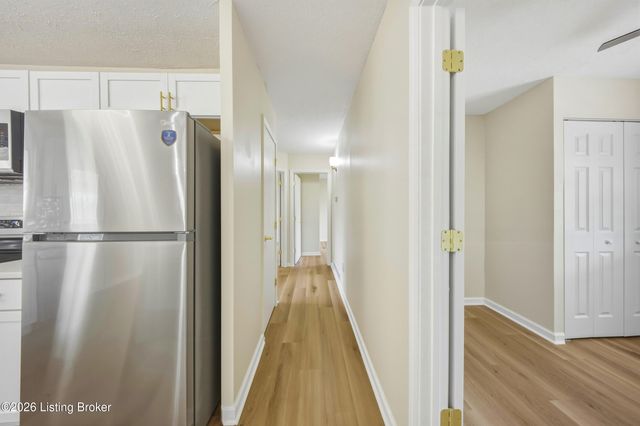 192 Strickland Way, Louisville, KY 40229