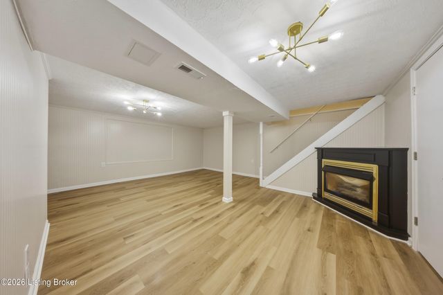 192 Strickland Way, Louisville, KY 40229