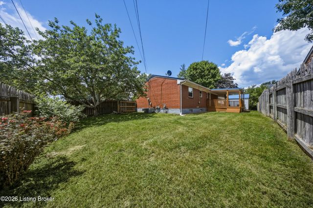 192 Strickland Way, Louisville, KY 40229